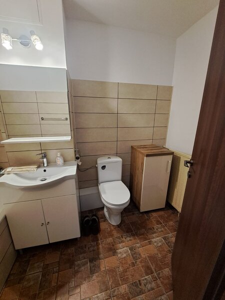 Lacul Tei aproape Parcul Circului 15 min.,metrou Stefan cel Mare