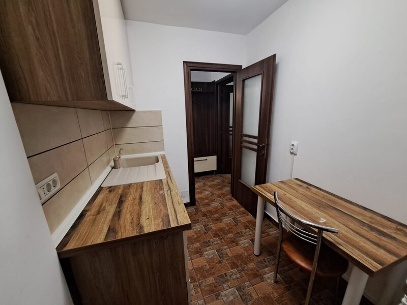 Lacul Tei aproape Parcul Circului 15 min.,metrou Stefan cel Mare