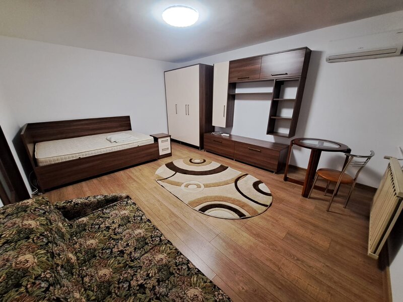 Lacul Tei aproape Parcul Circului 15 min.,metrou Stefan cel Mare